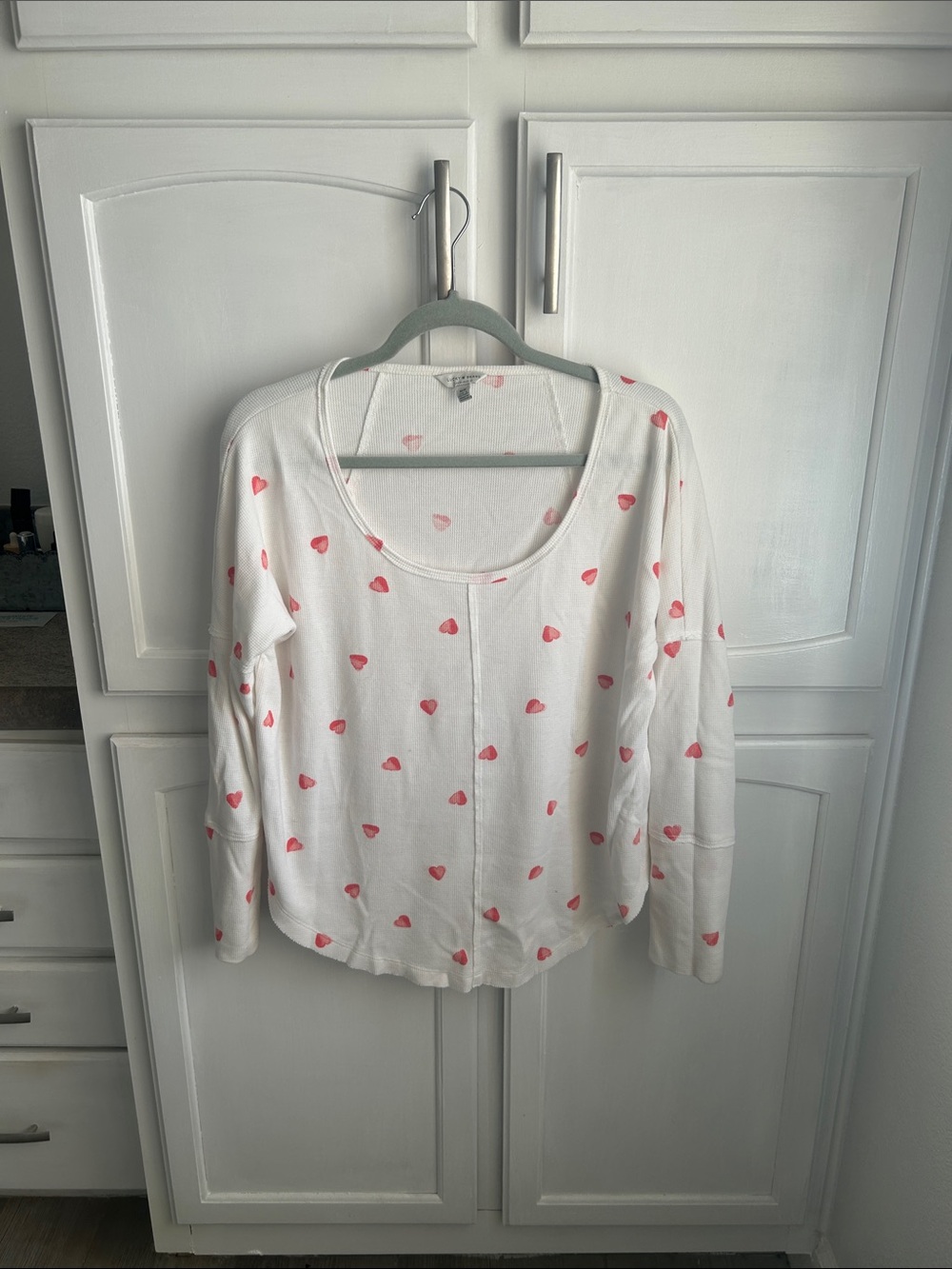 Lucky Brand White Ribbed Top with Pink Heart Motif